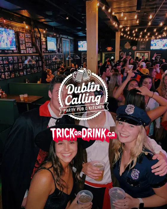 The crowd at Dublin Calling on a Halloween crawl
